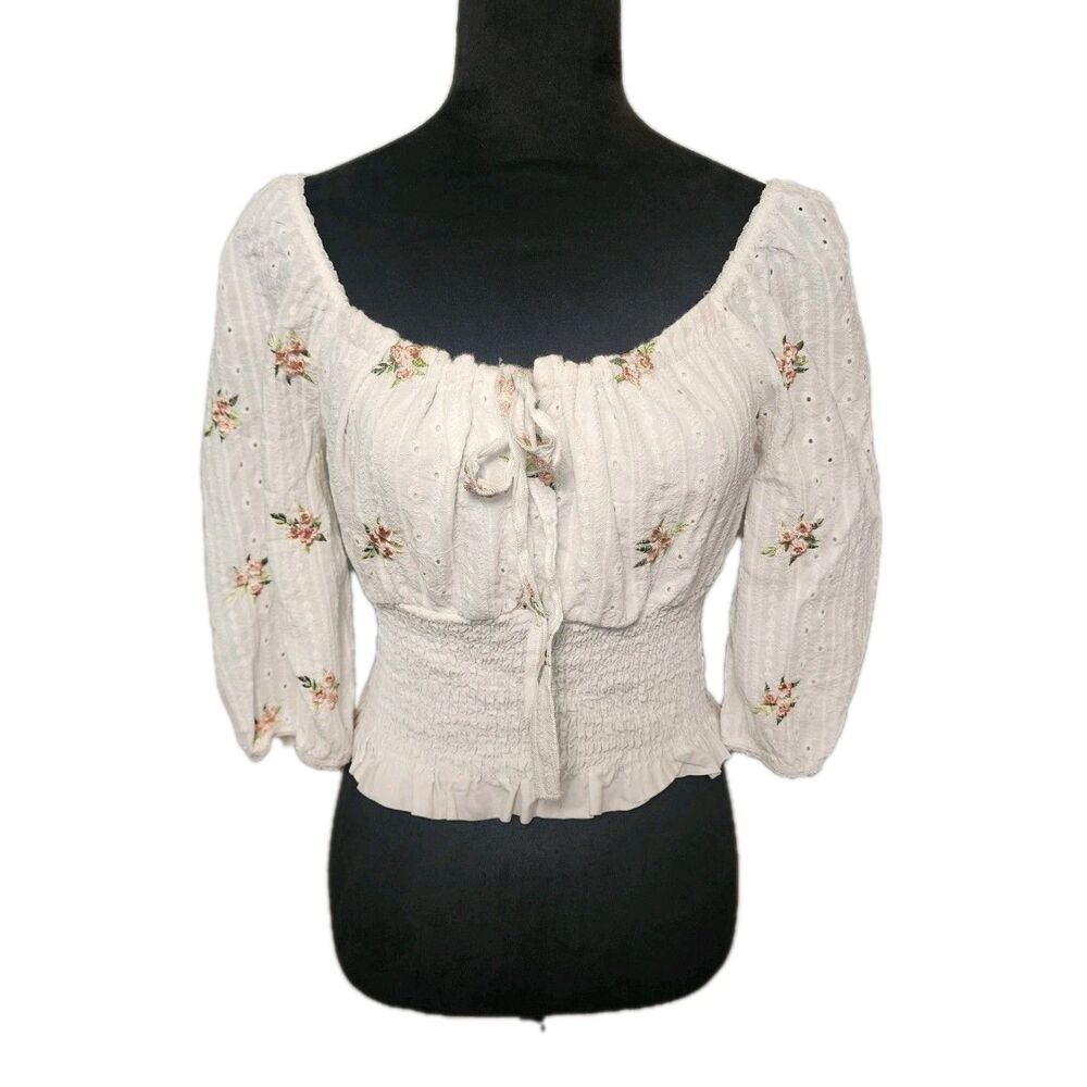 Kirious Los Angeles Embroidered Floral Eyelet Crop Top Size L Festival Trendy
